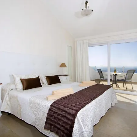 Villa Stunning Seaview Casa Tosco 5 Bedroom Pool Table Overlooking Old Town